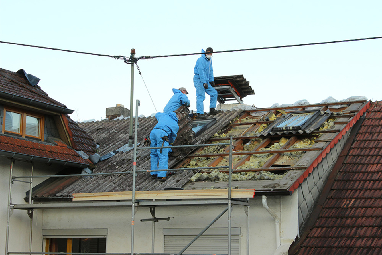 Asbestsanierung bei SG Solartechnik GmbH in Igensdorf